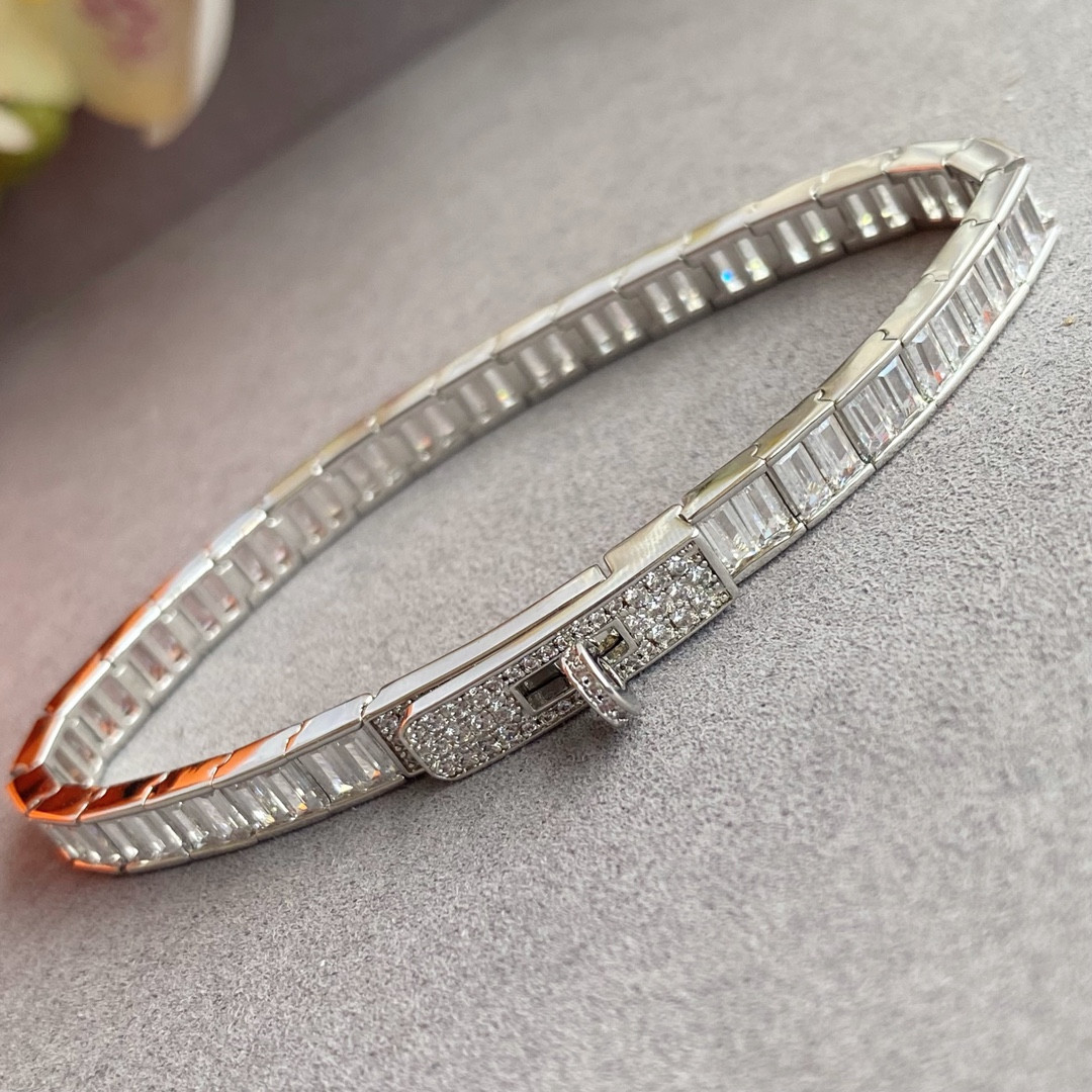 hermès button trapezoid Di*m*nd bracelet