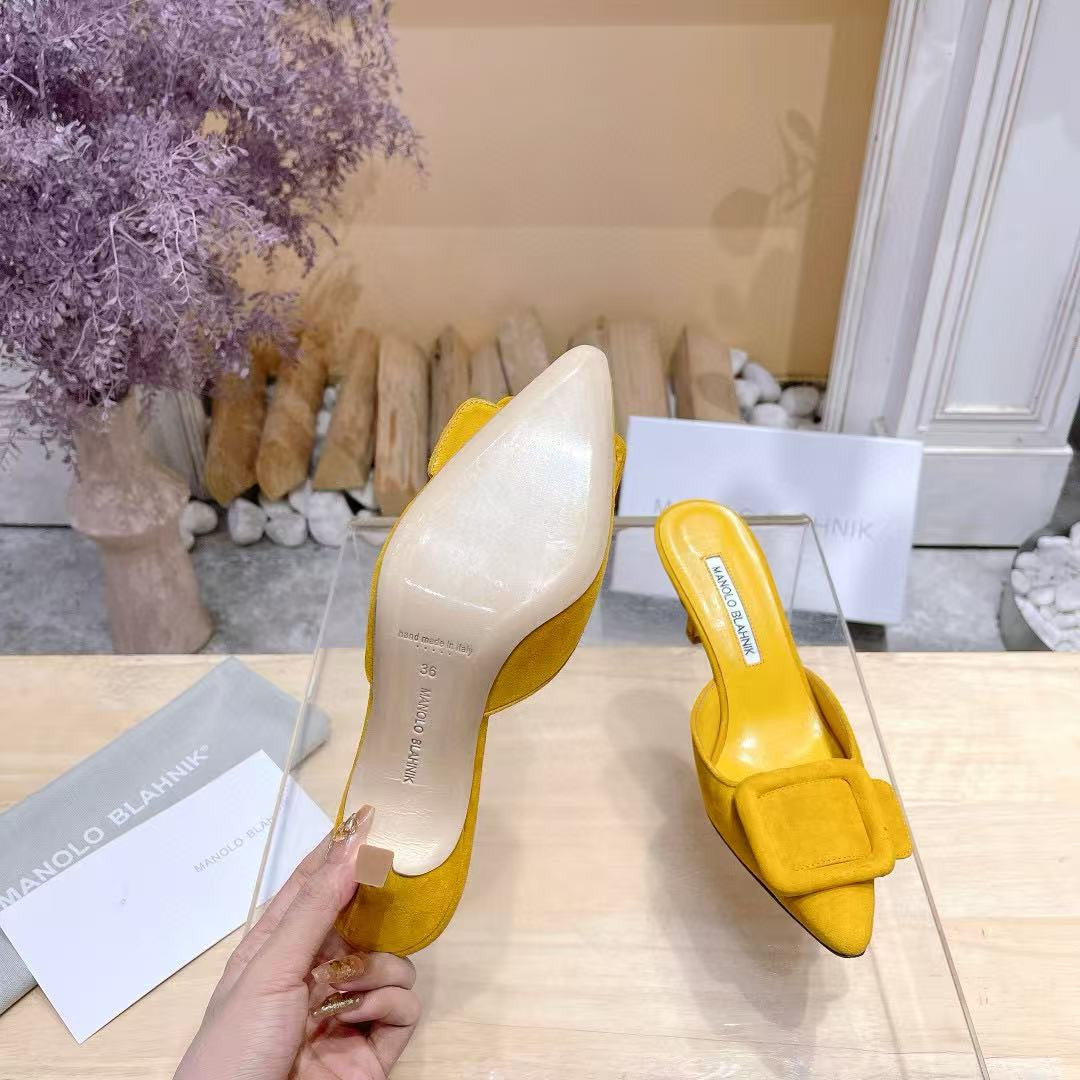 UA Manolo Blahnik Mules 7.5cm