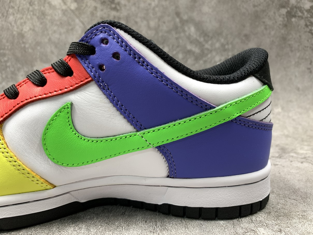 Nike Dunk Low Green Strike