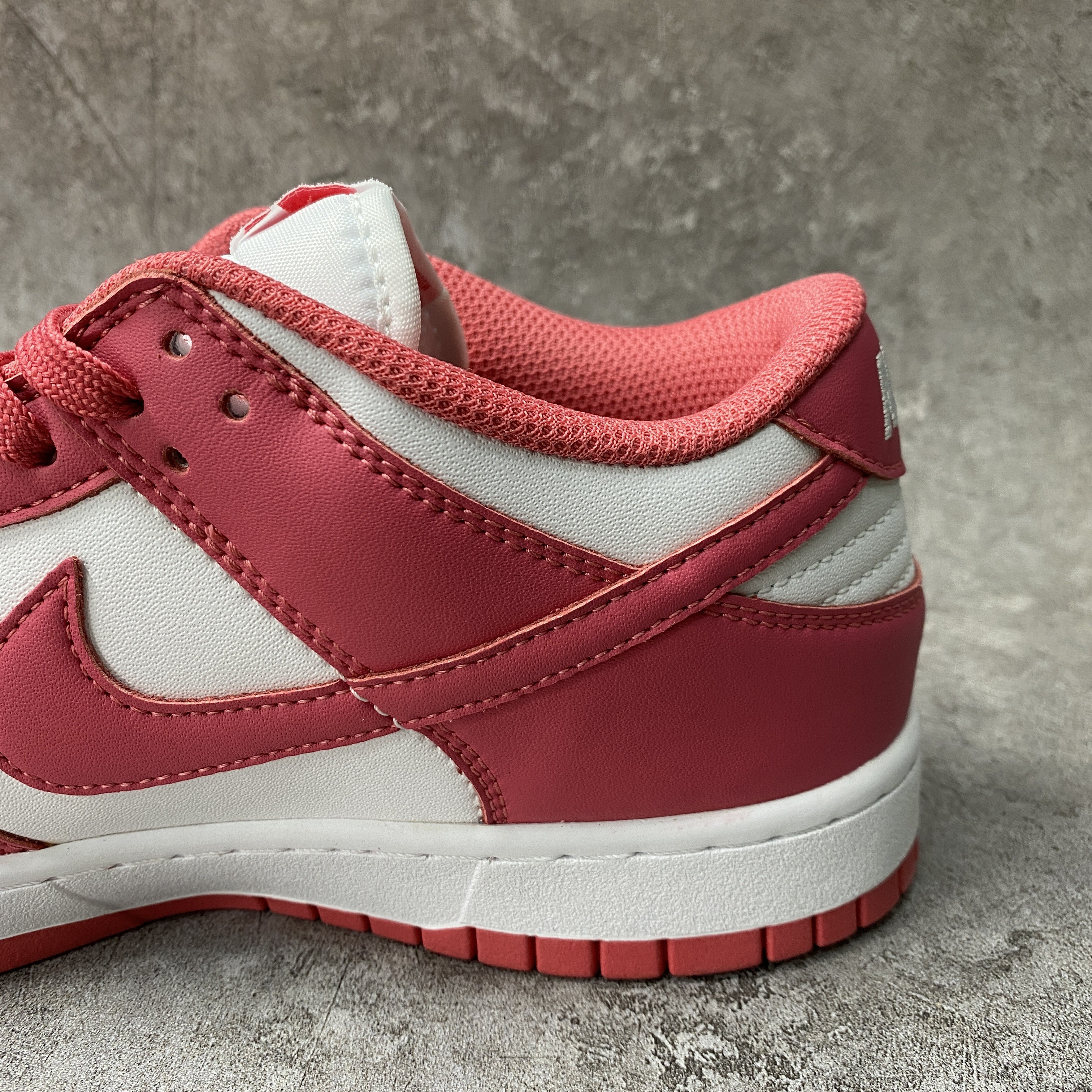 Nike Dunk Low Archeo Pink
