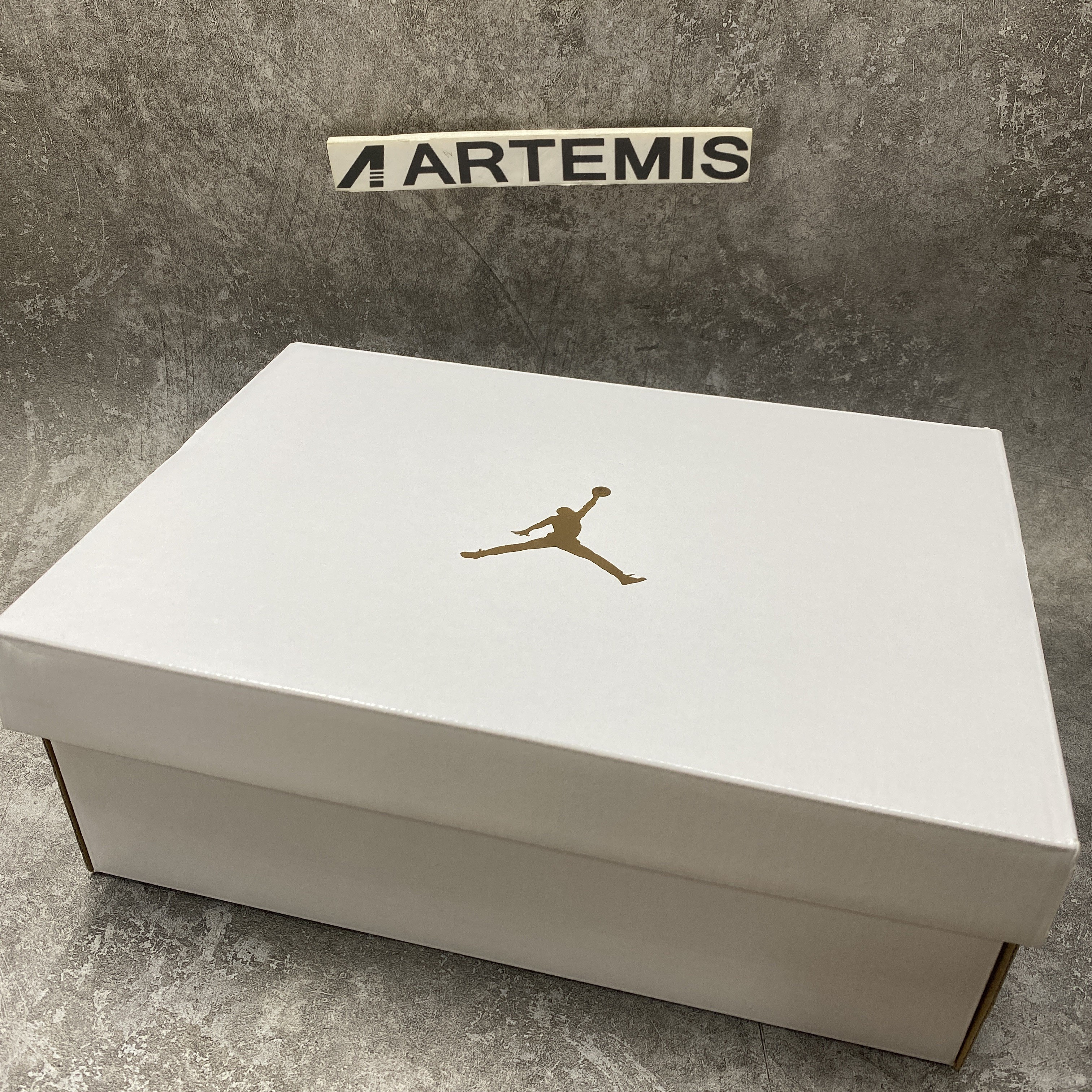 Air Jordan 1 Mid Kentucky Blue