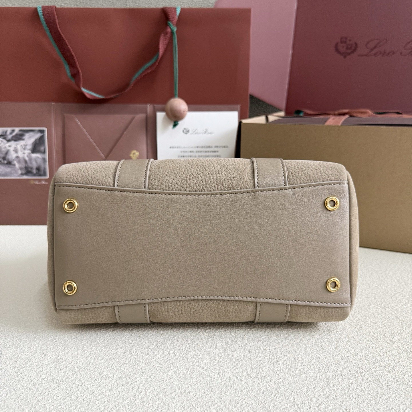 L**o p*ana loom l25 calfskin 25x18x12.5cm